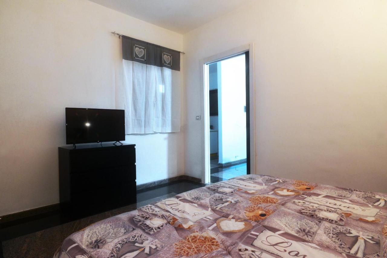 Apartmán Oasi In Centro Bari Exteriér fotografie